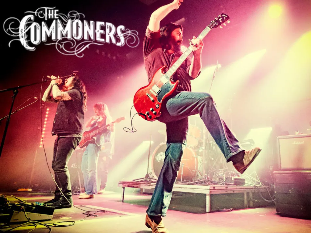 Commoners 1440 x 1080 Band and Logo.jpeg